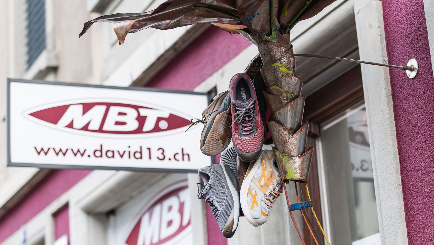 M&N Partner MBT Schuhe regional-finden.ch